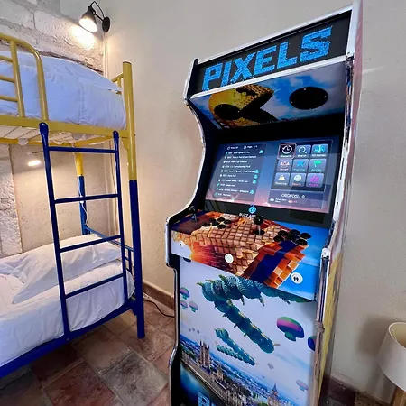 Majestic מלון נים