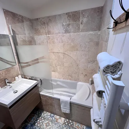 Otel Majestic 3*