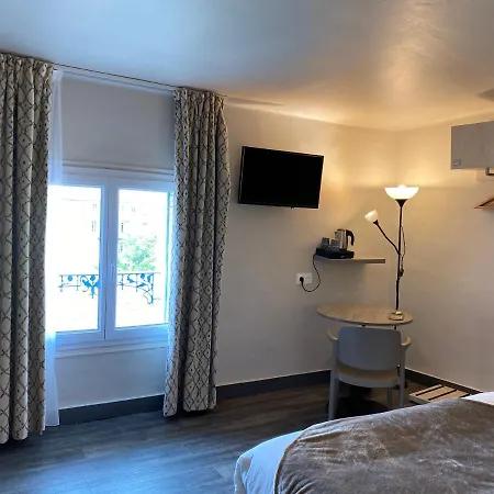 Majestic Otel Nîmes