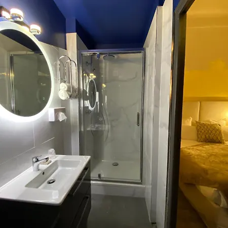 Otel Majestic 3*