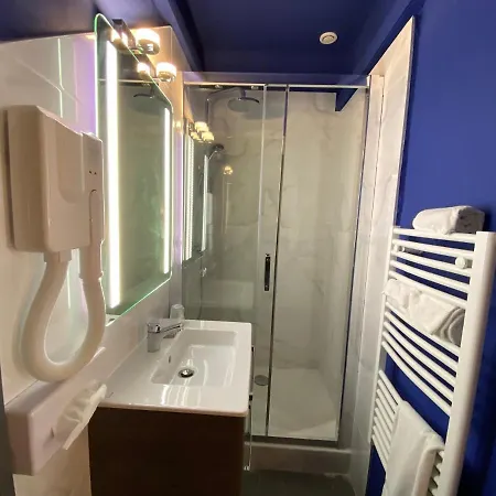 Majestic 3* Nîmes